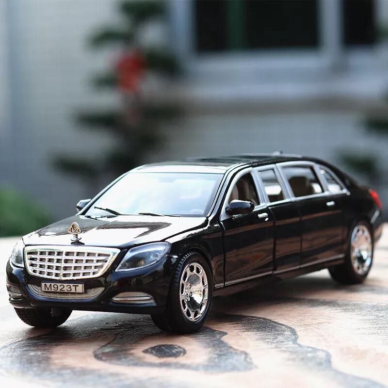 Đấu giá mô hình đồ chơi xe ô tô mini trên Yahoo Nhật làm quà tặng cho bé