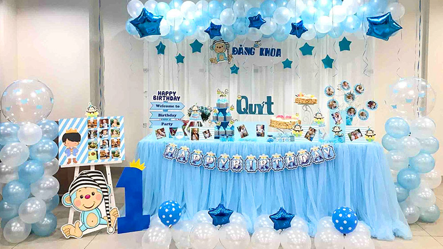 Lê Khánh hạnh phúc tổ chức tiệc sinh nhật tròn 3 tuổi cho con trai