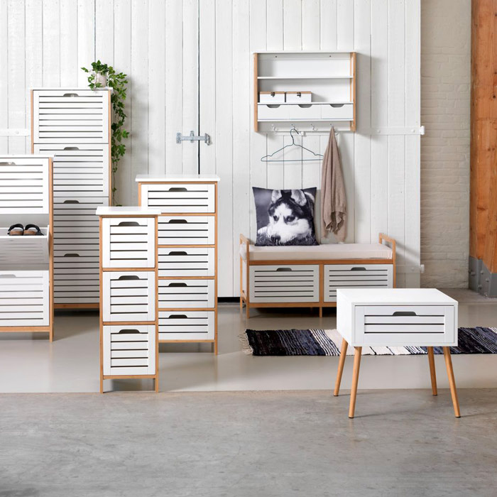 Tủ-đầu-giường-bằng-gỗ-cao-cấp-kiểu-cổ-điển-trong-bộ-sưu-tập-Broby-Basic-white